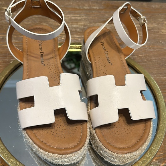 H Shape Pierre Dumas Like New Worn Once Nude Platform Adjustable Strap Ankle 8 - Picture 7 of 12